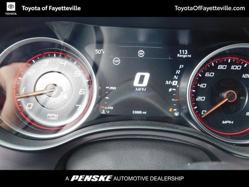 Used 2019 Dodge Charger Scat Pack w/ Dynamics Package RWD image 11