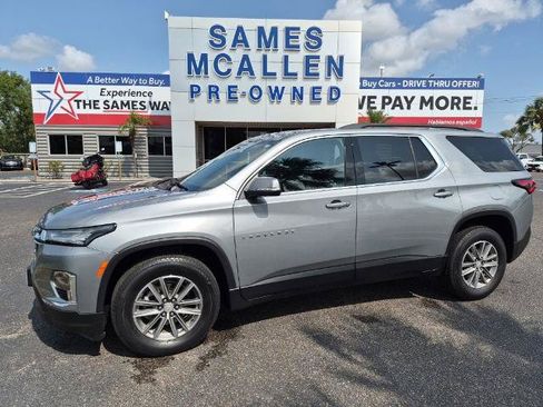 Used 2023 Chevrolet Traverse LT FWD image 1