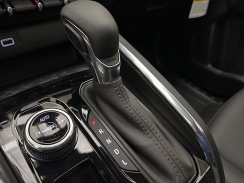 New 2025 GMC Canyon Elevation w/ Convenience Package image 42