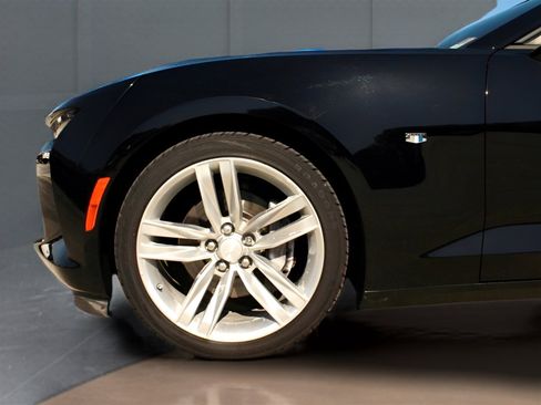 Used 2016 Chevrolet Camaro SS image 6