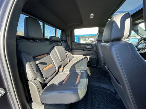 Used 2022 GMC Sierra 1500 AT4 w/ AT4 Premium Package image 24