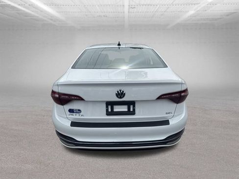 Used 2024 Volkswagen Jetta SEL FWD image 6