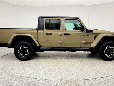 Used 2020 Jeep Gladiator Rubicon image 4