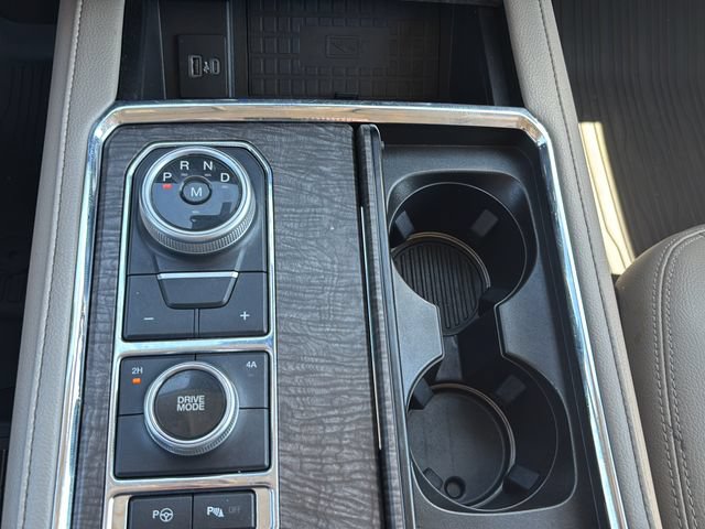 Used 2021 Ford Expedition Limited AWD/4WD image 23