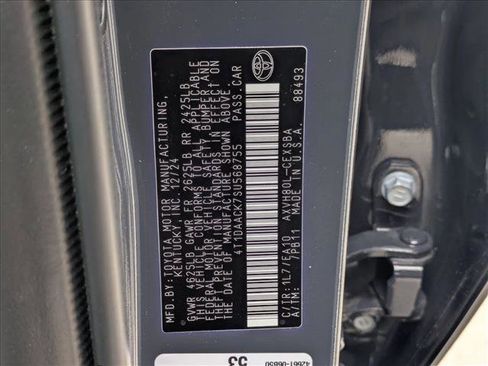 Used 2025 Toyota Camry SE FWD image 24