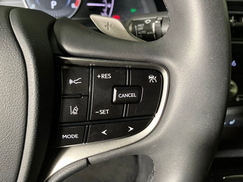 Used 2024 Lexus ES 350 w/ Premium Package image 17