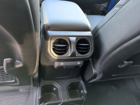 New 2025 Jeep Gladiator High Tide image 41