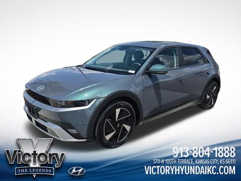 Used 2025 Hyundai Ioniq 5 SE RWD image 1