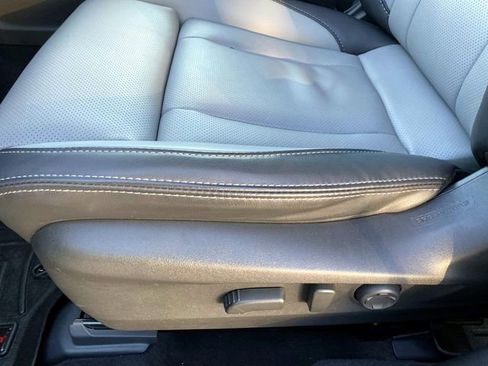 Used 2025 Subaru Outback Limited image 22