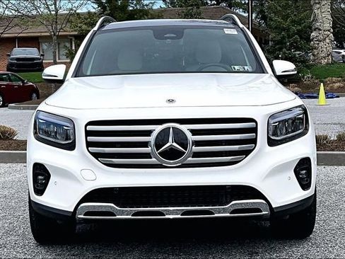 Used 2026 Mercedes-Benz GLB 250 4MATIC image 12
