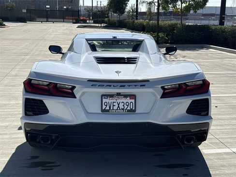 Used 2021 Chevrolet Corvette Stingray Convertible w/ Battery Protection Package image 4