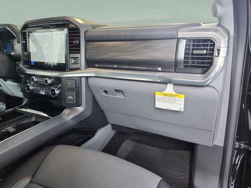 New 2025 Ford F150 Lariat w/ Equipment Group 501A Mid AWD/4WD image 18