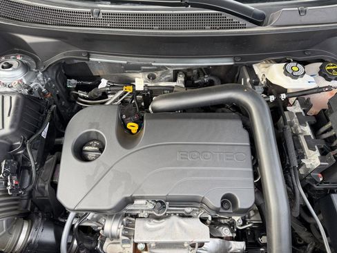 Used 2025 Chevrolet Equinox LT image 31