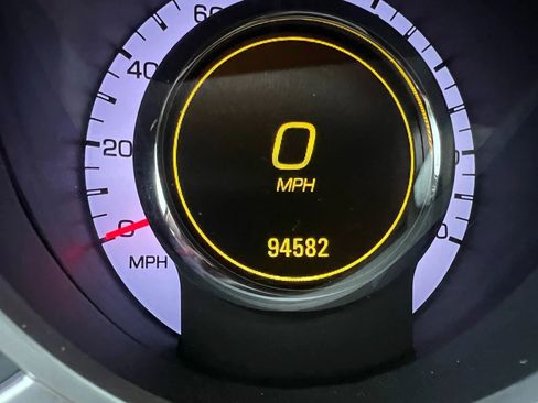 Used 2012 Cadillac SRX Luxury FWD image 10
