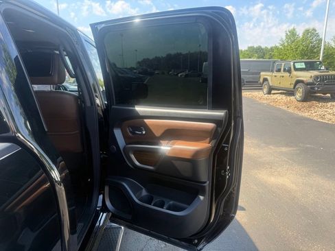 Used 2024 Nissan Titan Platinum Reserve w/ Moonroof Package RWD image 49