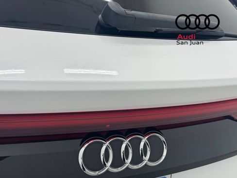 Used 2019 Audi Q8 Premium Plus AWD/4WD image 11