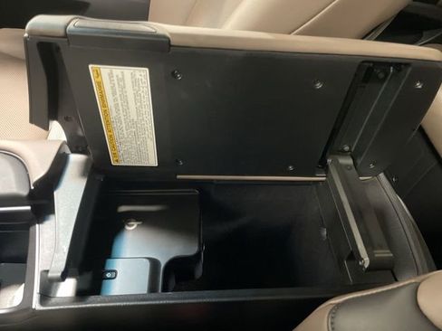 Used 2022 Lexus ES 300h 300h image 21