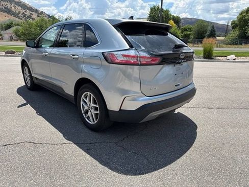 Used 2024 Ford Edge SEL AWD/4WD image 5