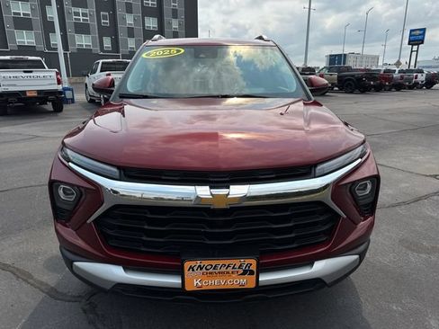 Used 2025 Chevrolet TrailBlazer LT AWD/4WD image 8