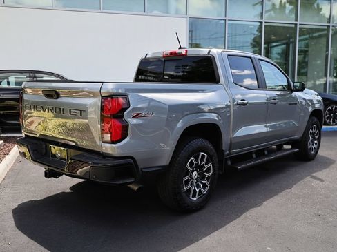 Used 2024 Chevrolet Colorado Z71 w/ Z71 Convenience Package 2 AWD/4WD image 5