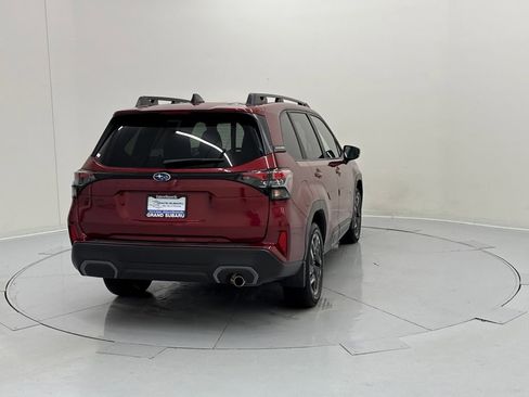 Certified 2025 Subaru Forester Limited image 5