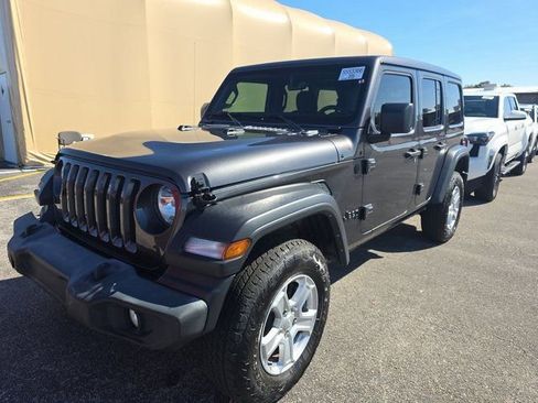 Used 2022 Jeep Wrangler Unlimited Sport w/ Sun And Sound Package AWD/4WD image 1