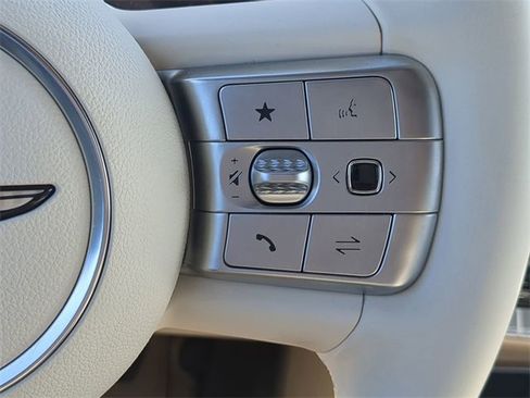 Used 2024 Genesis GV60 RWD image 25