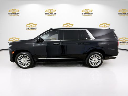 Used 2023 Cadillac Escalade ESV Premium Luxury RWD image 5
