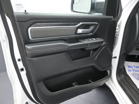 Used 2022 RAM 1500 Big Horn AWD/4WD image 27
