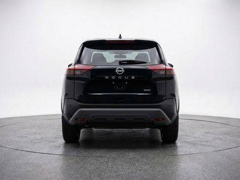 Used 2025 Nissan Rogue SV AWD/4WD image 7