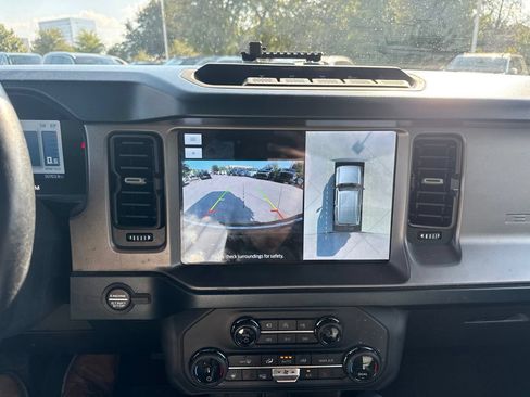 Used 2022 Ford Bronco Outer Banks w/ Sasquatch Package AWD/4WD image 24