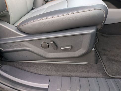 New 2025 Ford F150 Lariat w/ Equipment Group 501A Mid image 47