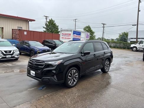 New 2026 Subaru Forester Touring AWD/4WD image 3