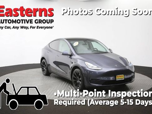 Used 2022 Tesla Model Y Long Range AWD/4WD image 46