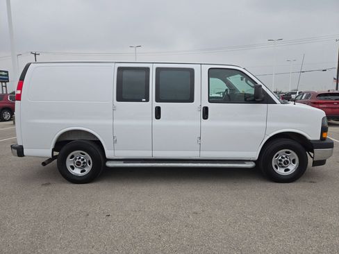 Certified 2025 GMC Savana 2500 w/ Driver Convenience Package RWD image 2