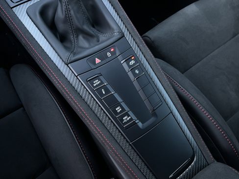 Certified 2025 Porsche 718 Boxster Spyder RS image 27