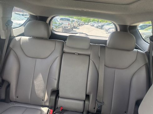 Used 2020 Hyundai Santa Fe Limited AWD/4WD image 17