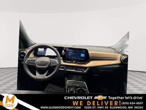 Used 2026 Chevrolet Equinox ACTIV w/ Convenience Package III image 1