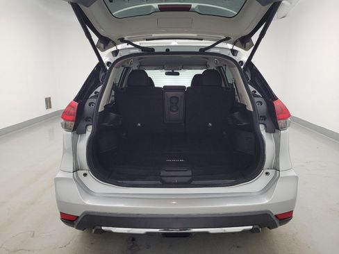 Used 2018 Nissan Rogue SV w/ Premium Package AWD/4WD image 29
