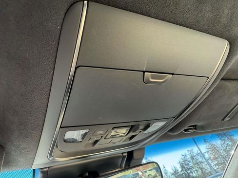 Used 2022 Lexus LS 500 AWD image 24