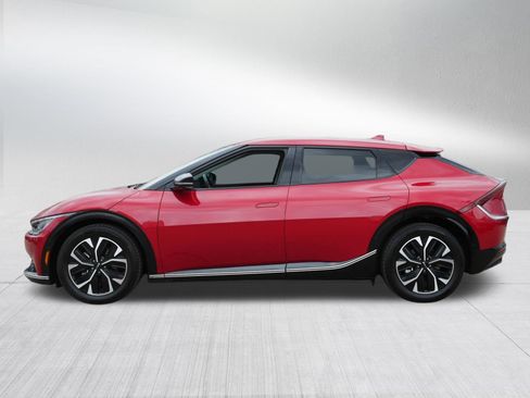 Certified 2023 Kia EV6 Wind w/ Wind Technology Package AWD/4WD image 4