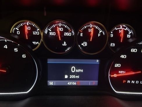 Used 2021 Chevrolet Silverado 1500 LT image 8