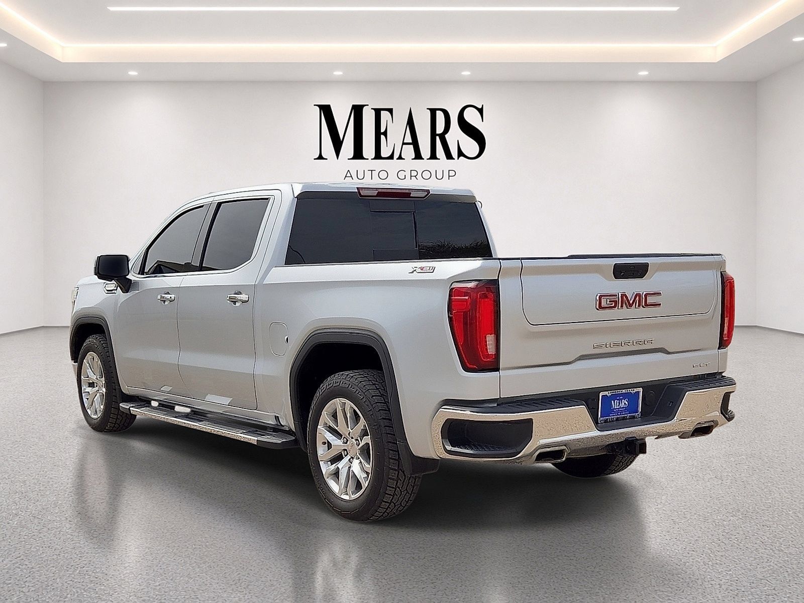 Used 2021 GMC Sierra 1500 SLT AWD/4WD image 3