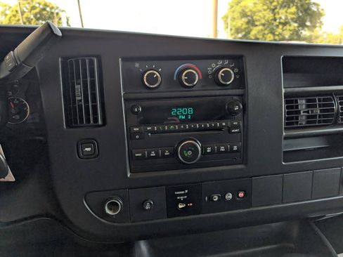 Used 2013 Chevrolet Express 3500 LT w/ LT Preferred Equipment Group RWD image 17