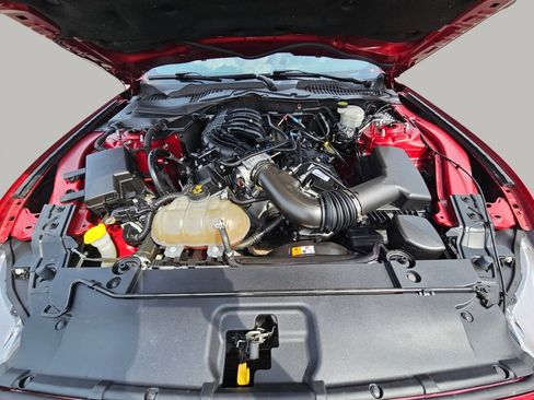 Used 2016 Ford Mustang Coupe w/ Equipment Group 051A RWD image 17