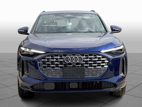 New 2025 Audi Q5 Prestige image 3