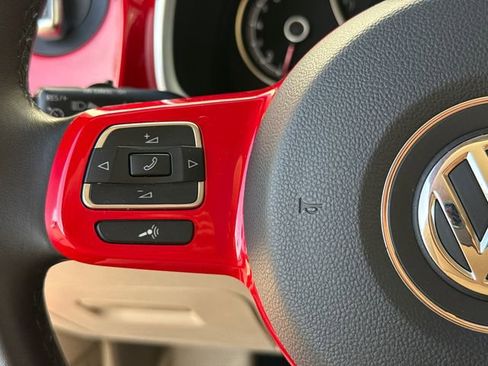 Used 2019 Volkswagen Beetle 2.0T SE w/ SE Premium Package image 24