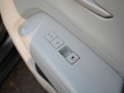 Used 2024 Hyundai Kona SEL AWD/4WD image 35