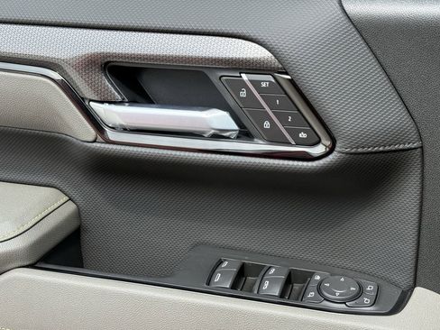 New 2026 Chevrolet Silverado 1500 ZR2 image 16