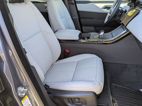 New 2026 Land Rover Range Rover Velar Dynamic SE image 18
